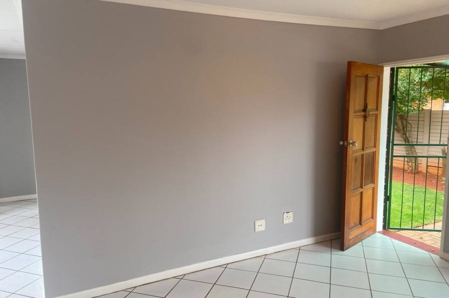 To Let 2 Bedroom Property for Rent in Wingate Park Gauteng