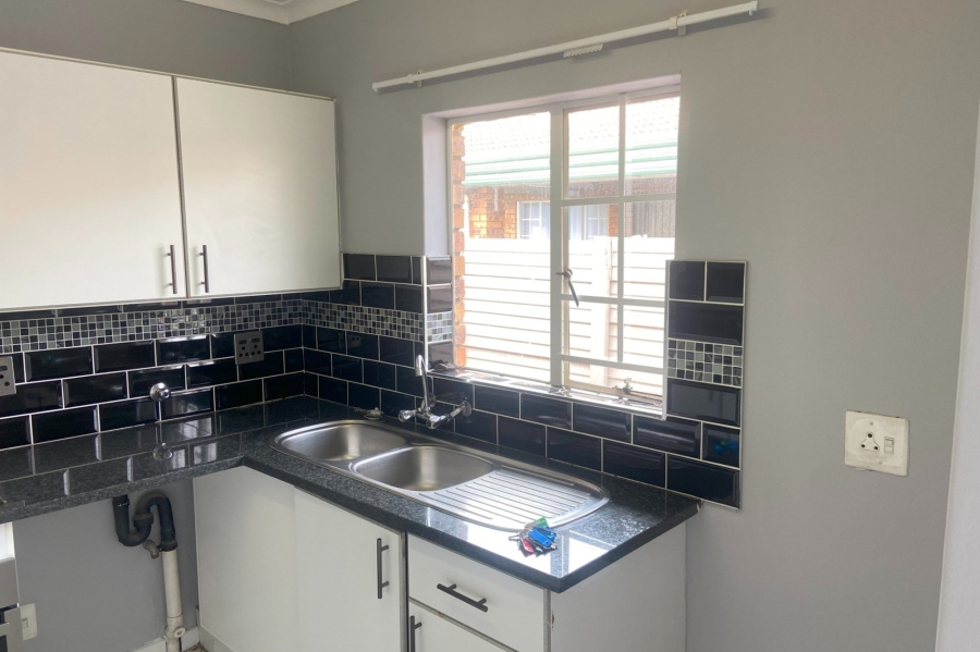 To Let 2 Bedroom Property for Rent in Wingate Park Gauteng