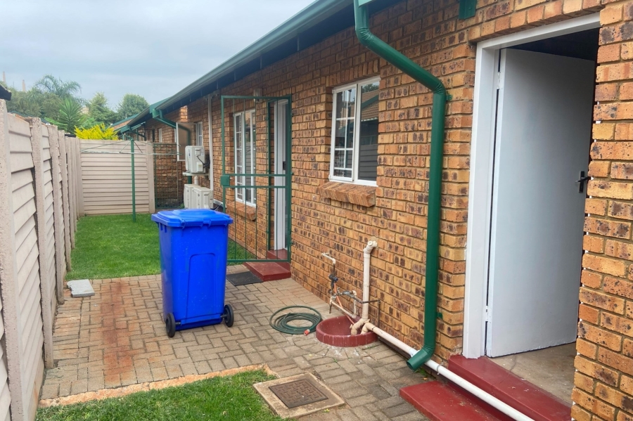 To Let 2 Bedroom Property for Rent in Wingate Park Gauteng