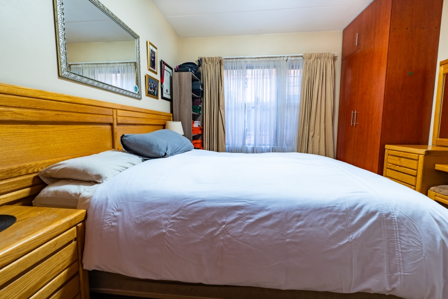 To Let 2 Bedroom Property for Rent in Florida Gauteng