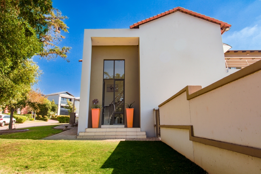 4 Bedroom Property for Sale in Copperleaf Estate Gauteng