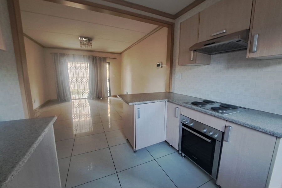 2 Bedroom Property for Sale in Noordwyk Gauteng