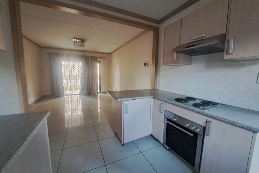 2 Bedroom Property for Sale in Noordwyk Gauteng