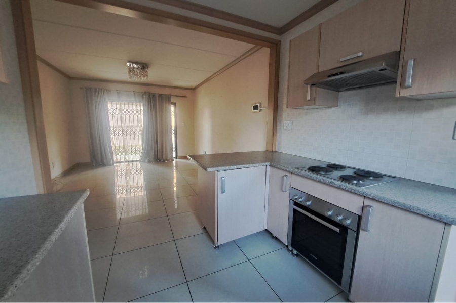 2 Bedroom Property for Sale in Noordwyk Gauteng