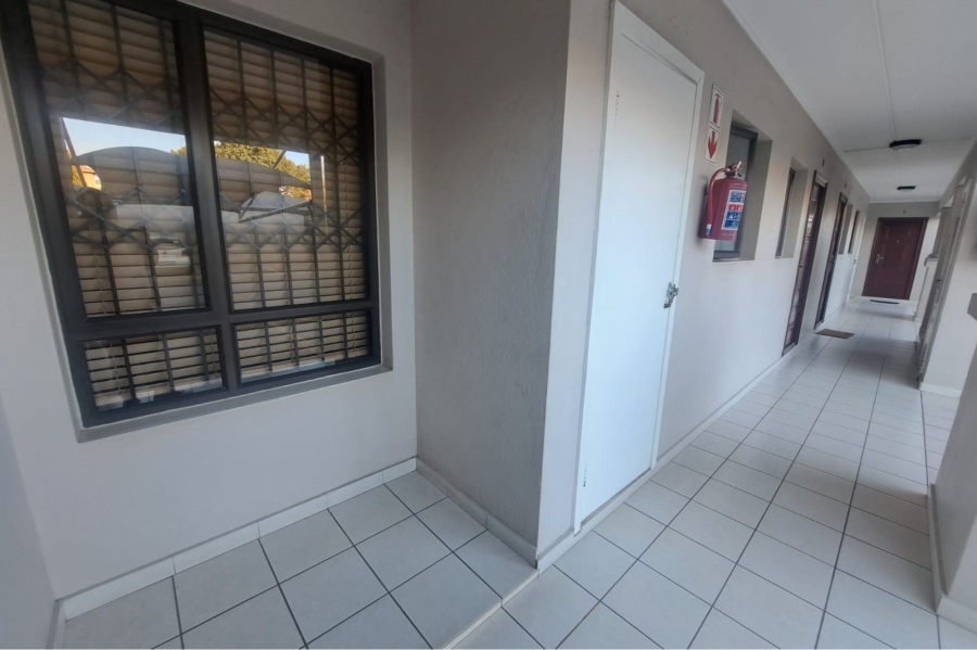 2 Bedroom Property for Sale in Noordwyk Gauteng
