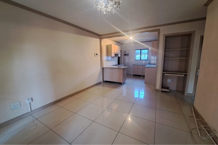 2 Bedroom Property for Sale in Noordwyk Gauteng