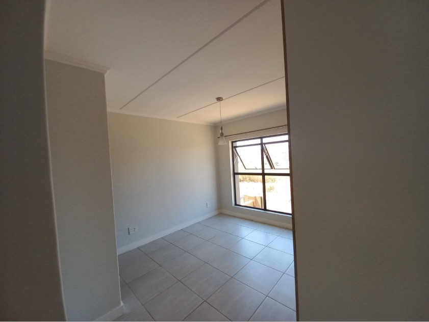 To Let 2 Bedroom Property for Rent in Waterfall Gauteng