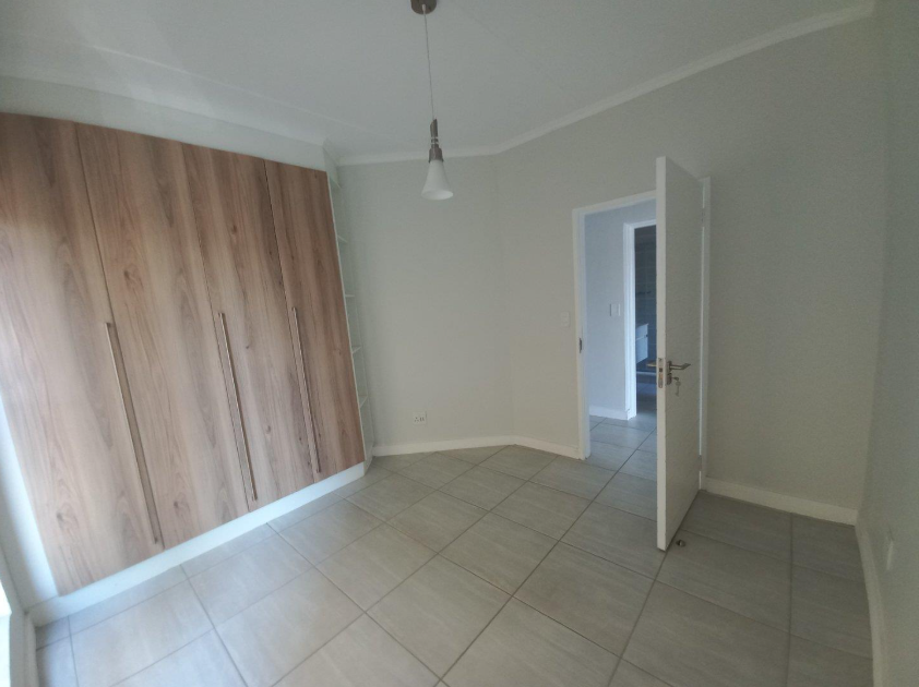 To Let 2 Bedroom Property for Rent in Waterfall Gauteng