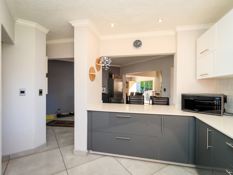 3 Bedroom Property for Sale in Honeydew Gauteng
