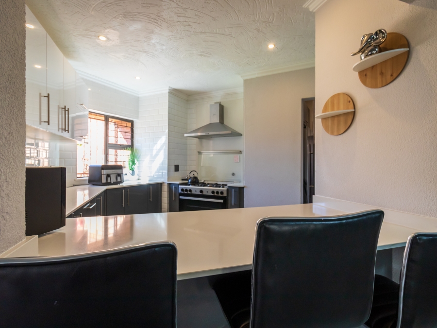 3 Bedroom Property for Sale in Honeydew Gauteng