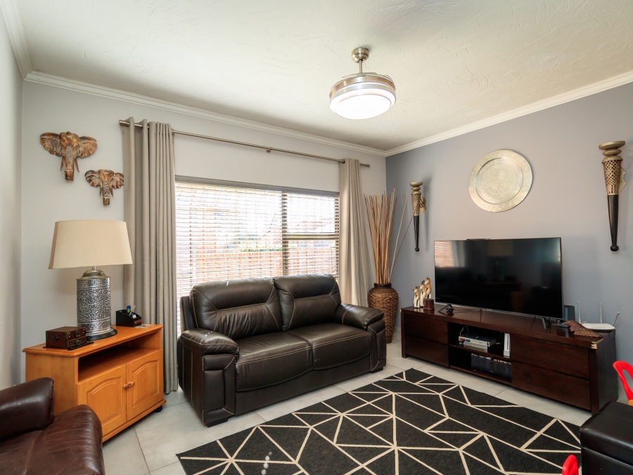 3 Bedroom Property for Sale in Honeydew Gauteng
