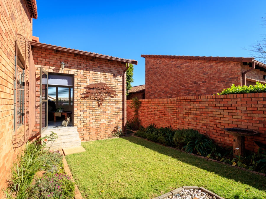 3 Bedroom Property for Sale in Honeydew Gauteng
