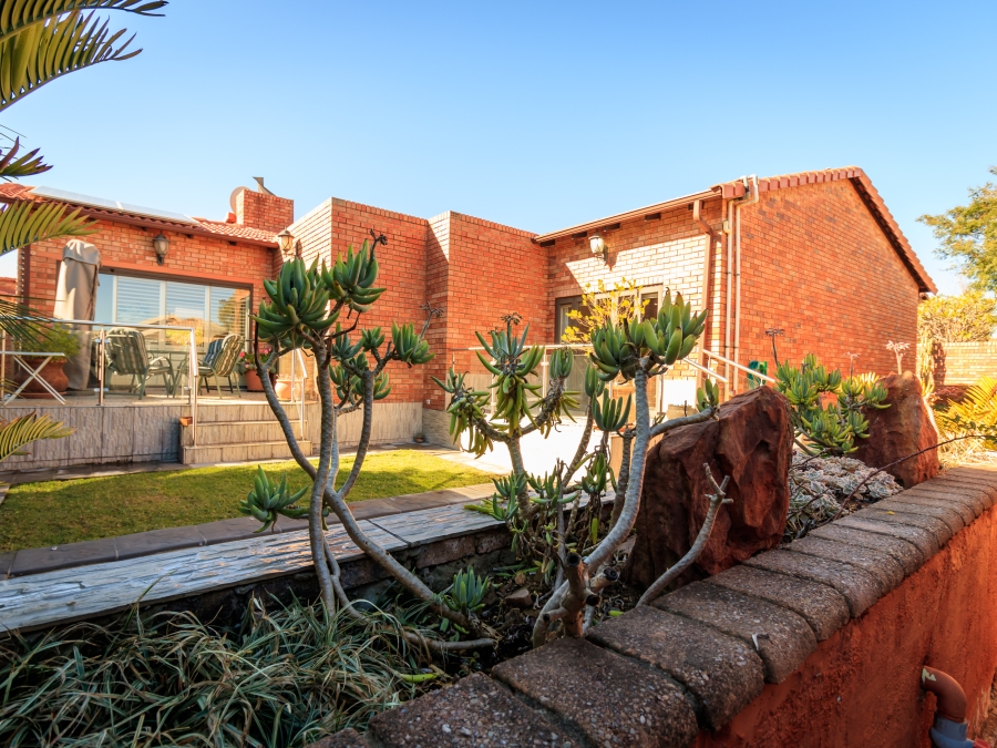 3 Bedroom Property for Sale in Honeydew Gauteng