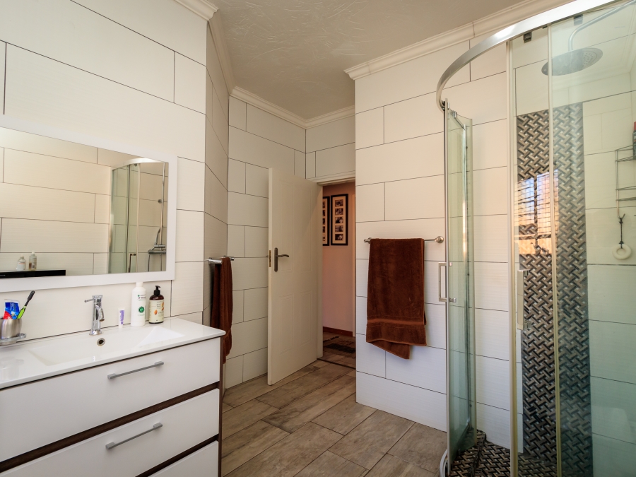 3 Bedroom Property for Sale in Honeydew Gauteng