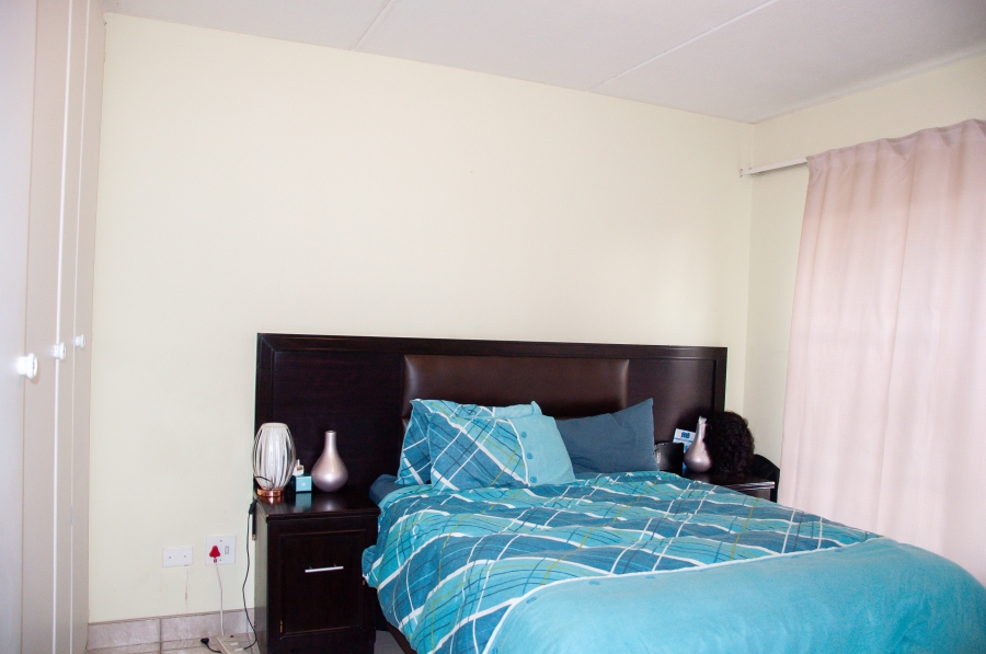 2 Bedroom Property for Sale in Buccleuch Gauteng