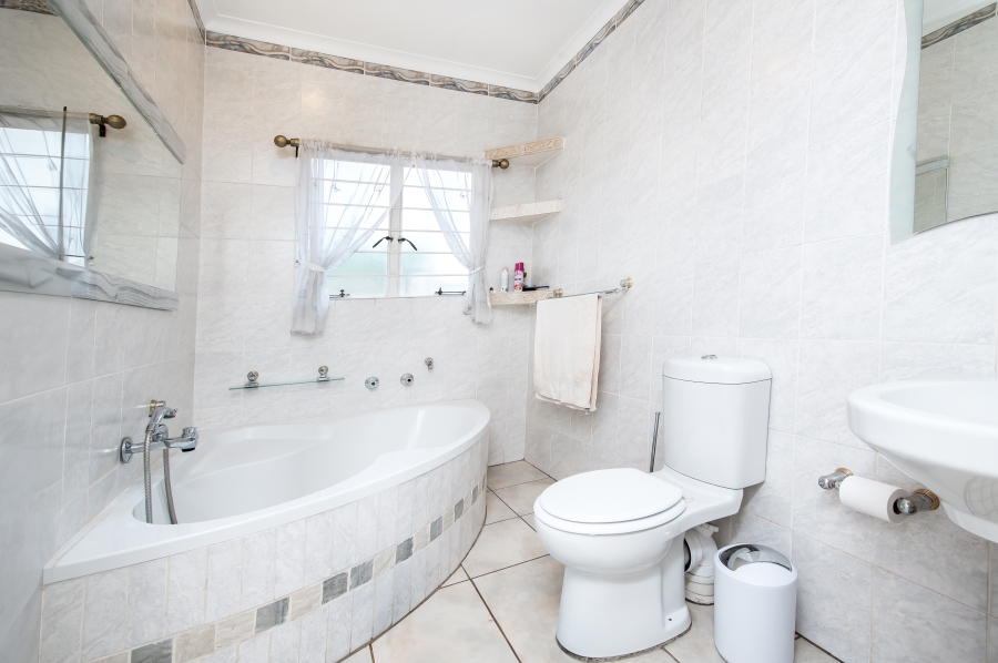 3 Bedroom Property for Sale in Paulshof Gauteng