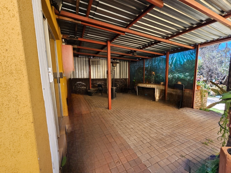 3 Bedroom Property for Sale in Fishers Hill Gauteng