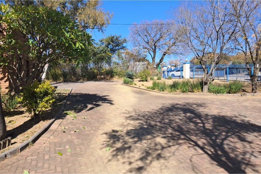 0 Bedroom Property for Sale in Vorna Valley Gauteng