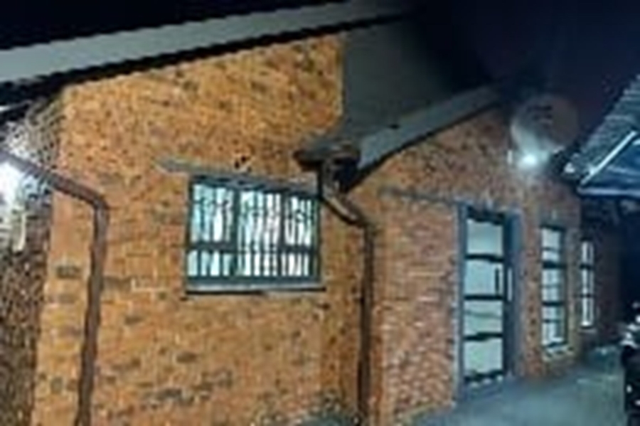 3 Bedroom Property for Sale in Mmesi Park Gauteng