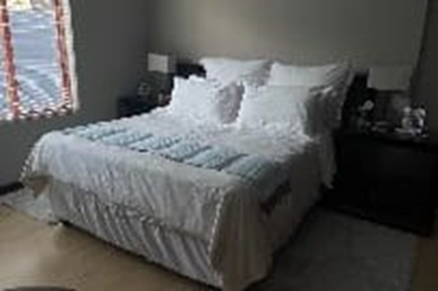 3 Bedroom Property for Sale in Mmesi Park Gauteng