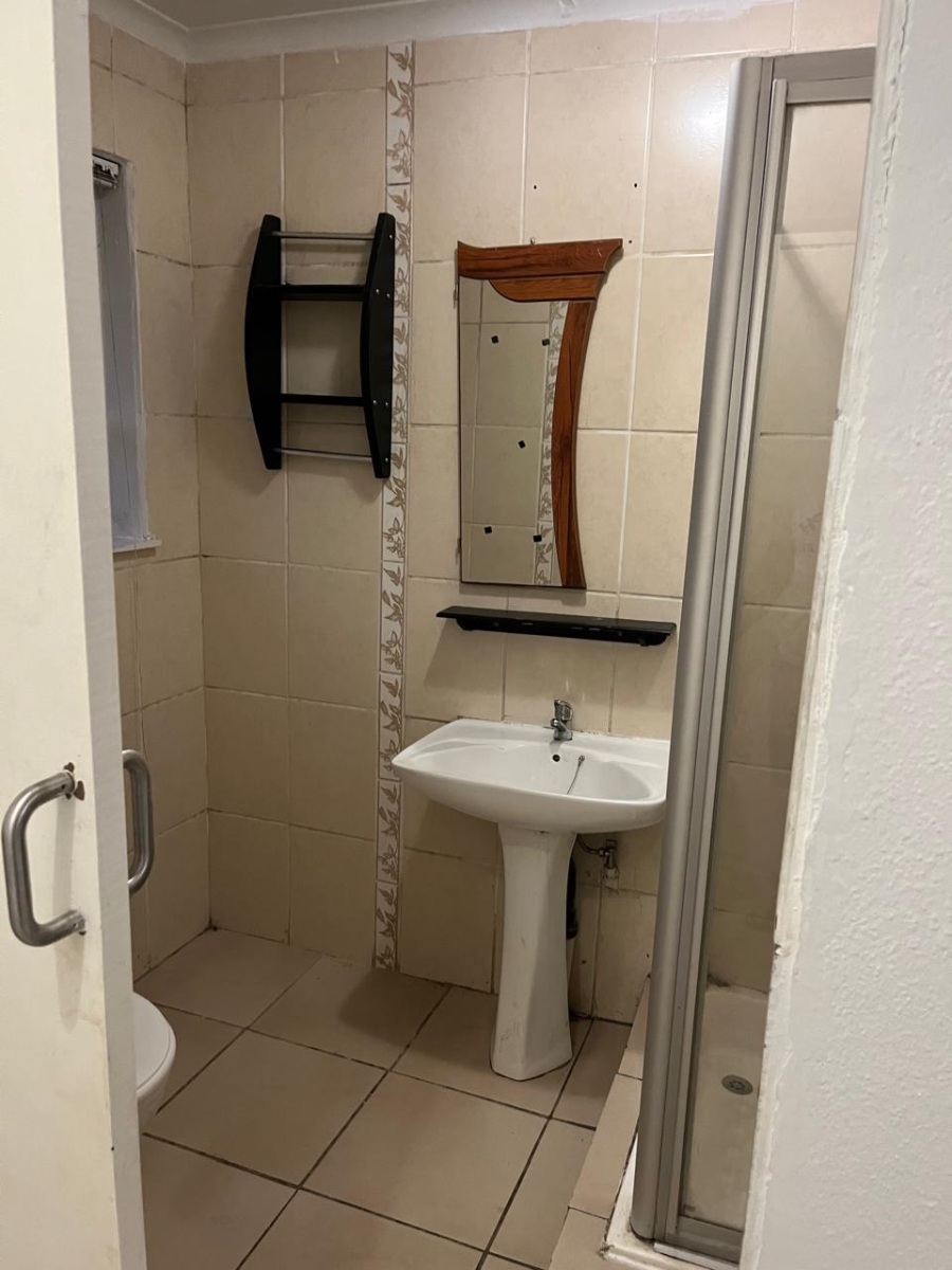 5 Bedroom Property for Sale in Bloubosrand Gauteng