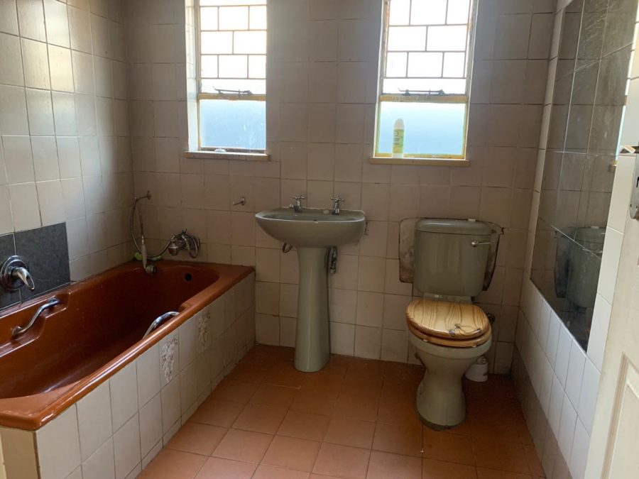 To Let 5 Bedroom Property for Rent in Leondale Gauteng