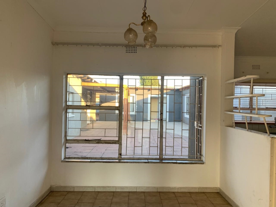 To Let 5 Bedroom Property for Rent in Leondale Gauteng