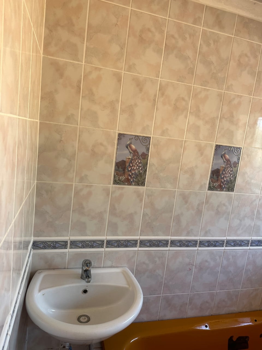 2 Bedroom Property for Sale in The Orchards Gauteng