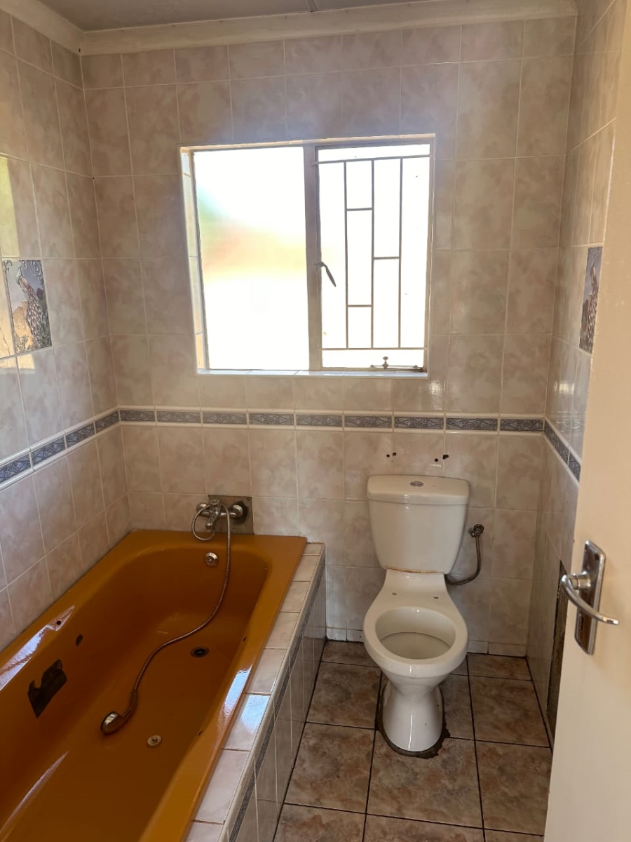 2 Bedroom Property for Sale in The Orchards Gauteng