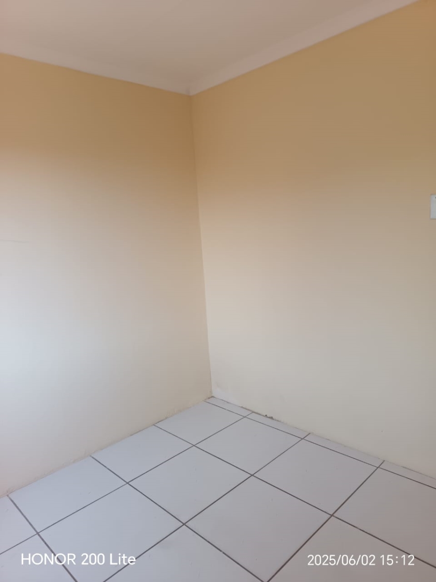 2 Bedroom Property for Sale in The Orchards Gauteng