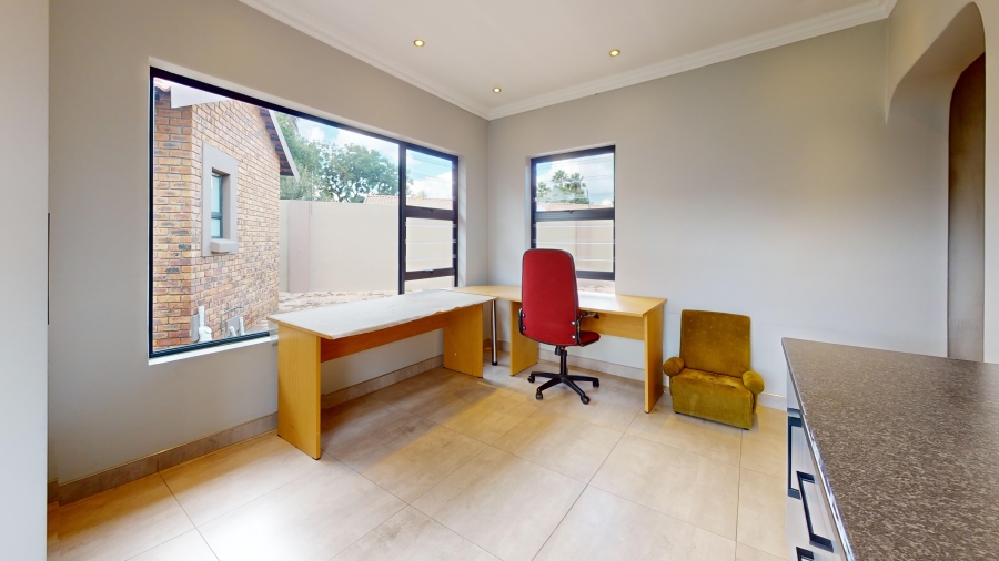 3 Bedroom Property for Sale in Bartlett Gauteng