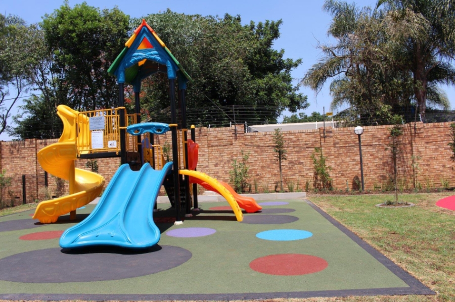 To Let 1 Bedroom Property for Rent in Crowthorne AH Gauteng