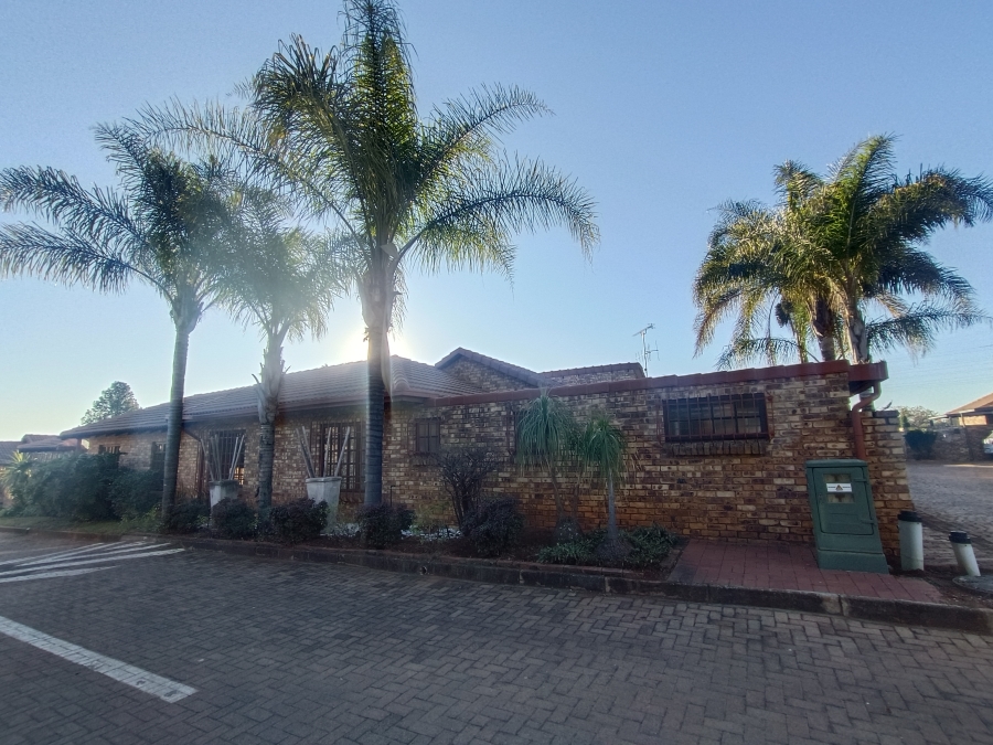 4 Bedroom Property for Sale in Clubview Gauteng