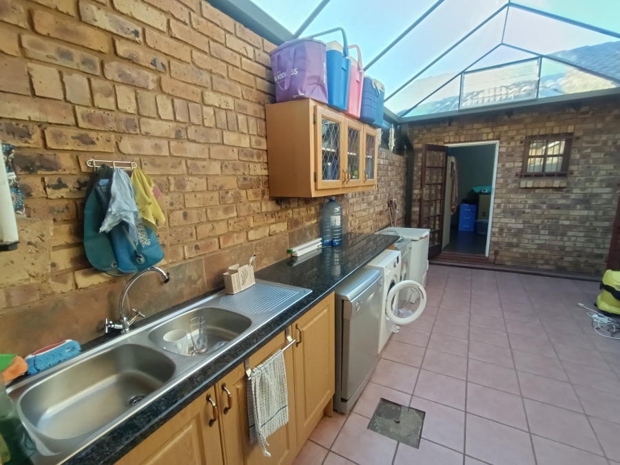 4 Bedroom Property for Sale in Clubview Gauteng