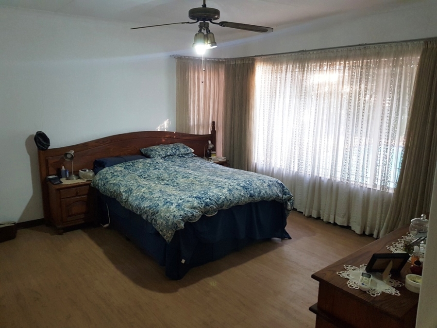 4 Bedroom Property for Sale in Eldoraigne Gauteng