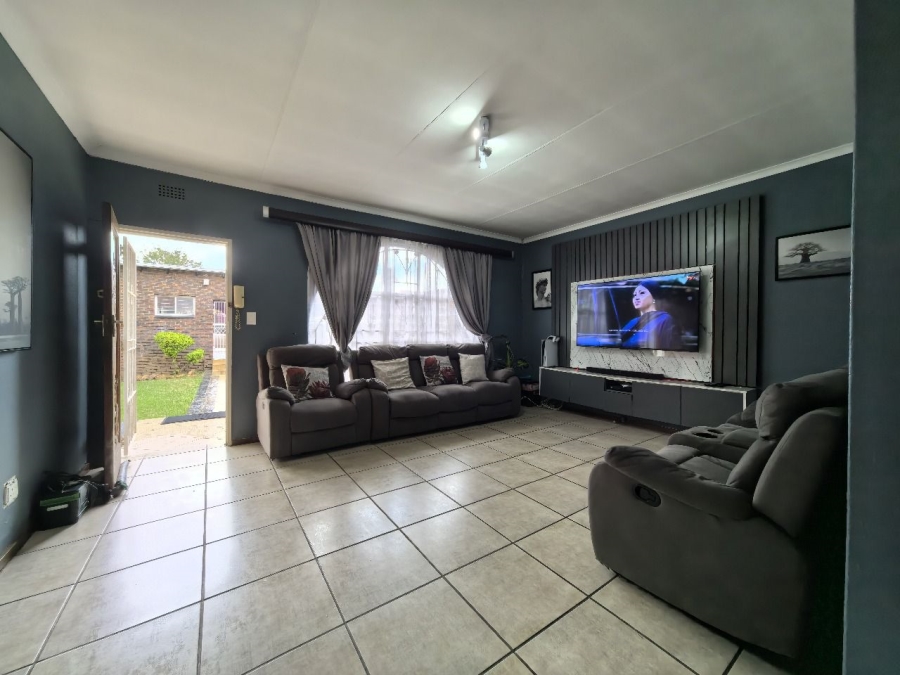 3 Bedroom Property for Sale in Allen Grove Gauteng
