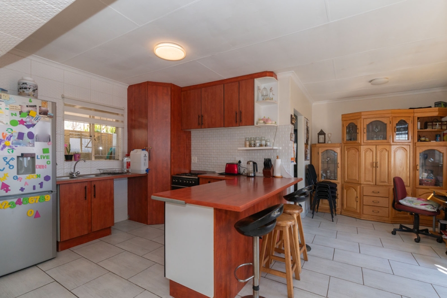 4 Bedroom Property for Sale in Sunnyrock Gauteng