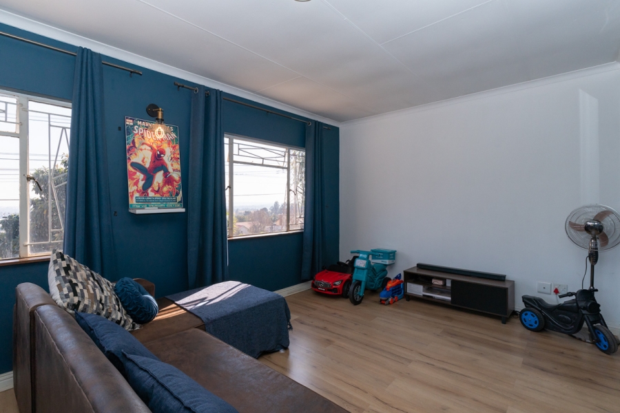 4 Bedroom Property for Sale in Sunnyrock Gauteng