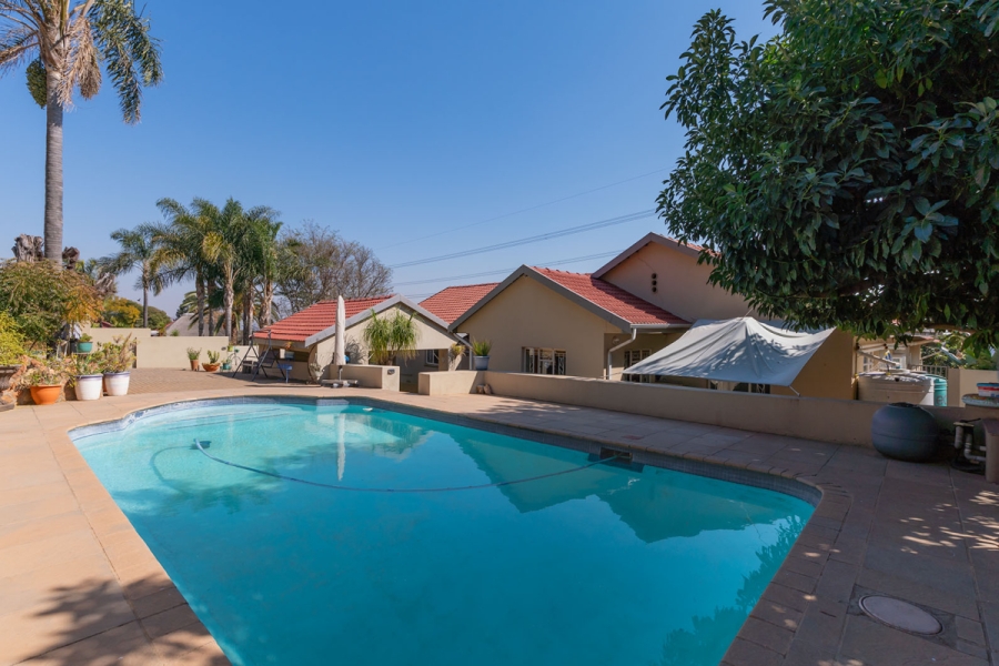 4 Bedroom Property for Sale in Sunnyrock Gauteng
