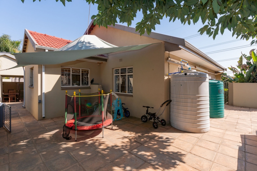 4 Bedroom Property for Sale in Sunnyrock Gauteng