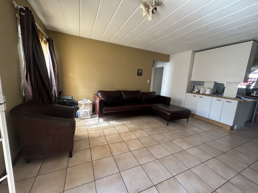 2 Bedroom Property for Sale in Vorna Valley Gauteng