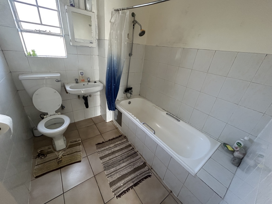 2 Bedroom Property for Sale in Vorna Valley Gauteng