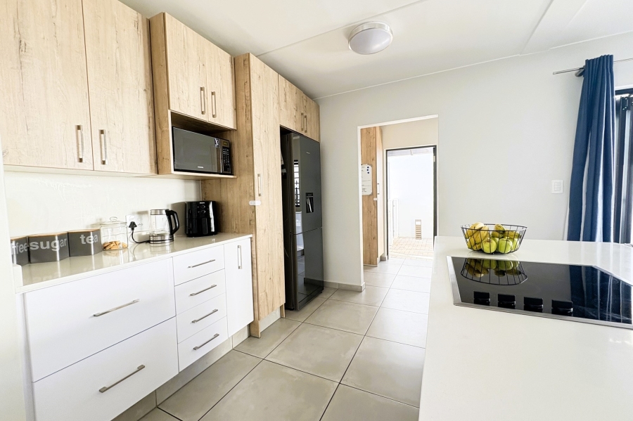 3 Bedroom Property for Sale in Little Falls Gauteng