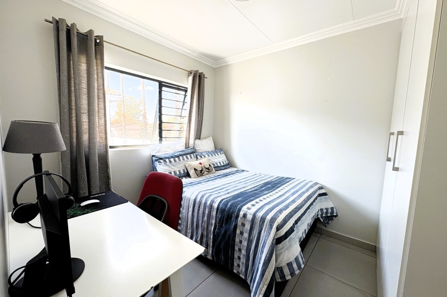 3 Bedroom Property for Sale in Little Falls Gauteng
