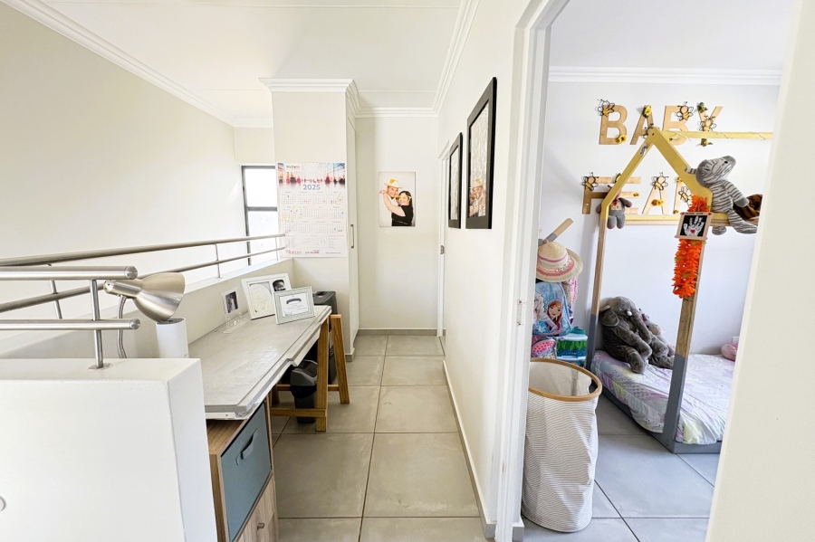 3 Bedroom Property for Sale in Little Falls Gauteng