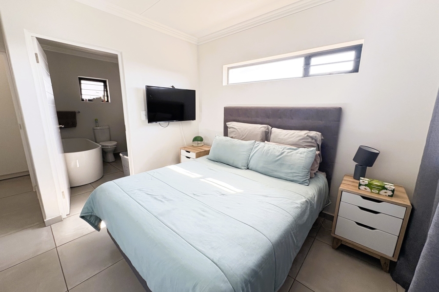 3 Bedroom Property for Sale in Little Falls Gauteng
