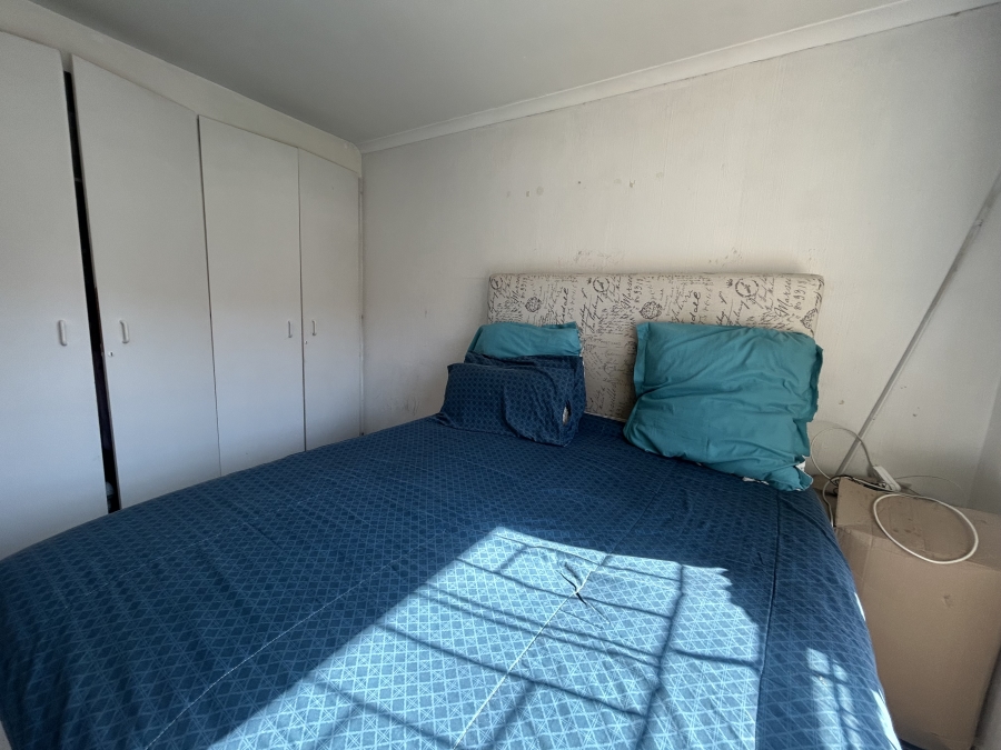 2 Bedroom Property for Sale in Vorna Valley Gauteng
