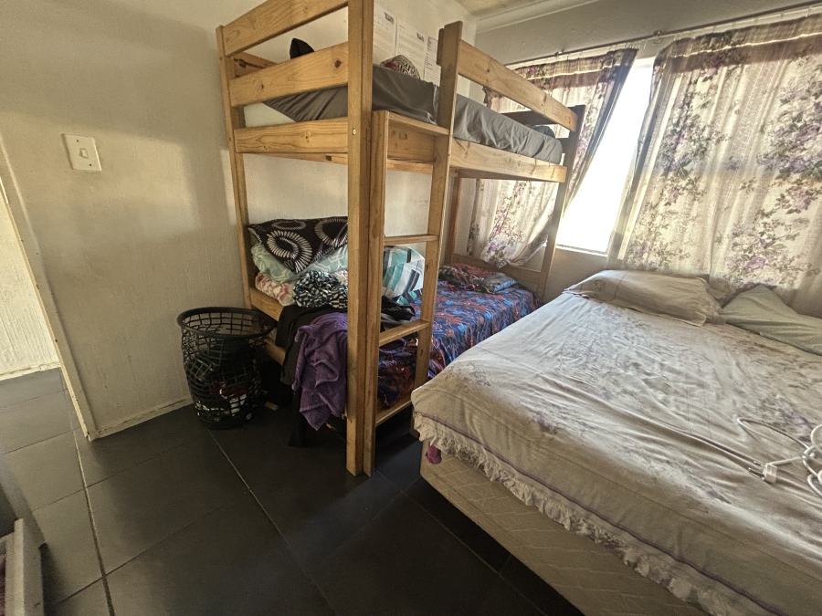 2 Bedroom Property for Sale in Vorna Valley Gauteng