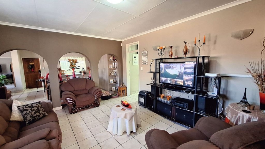 3 Bedroom Property for Sale in Barvallen Gauteng