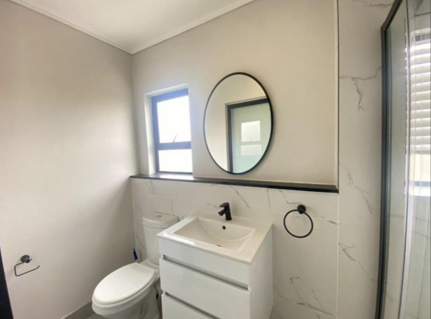 To Let 2 Bedroom Property for Rent in Waterfall Gauteng
